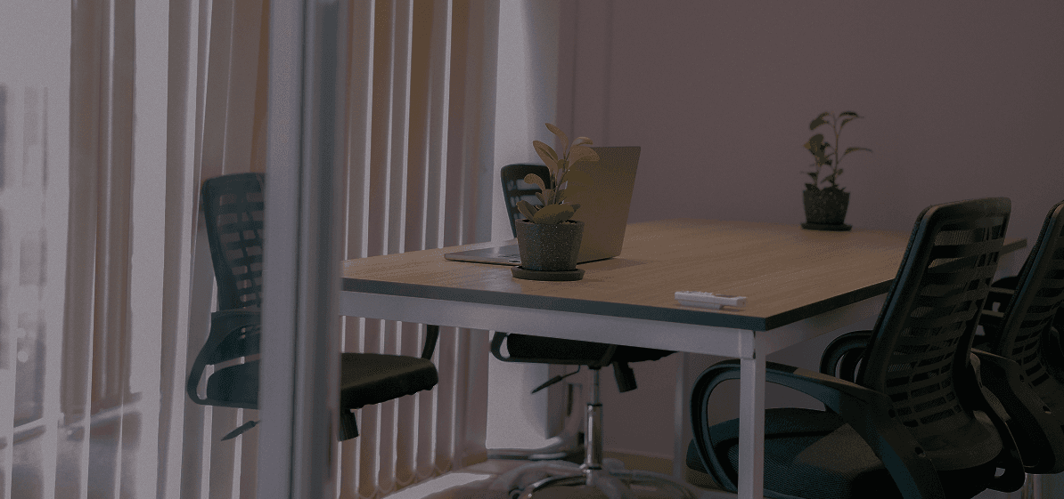 4-Seater Black Meeting Room